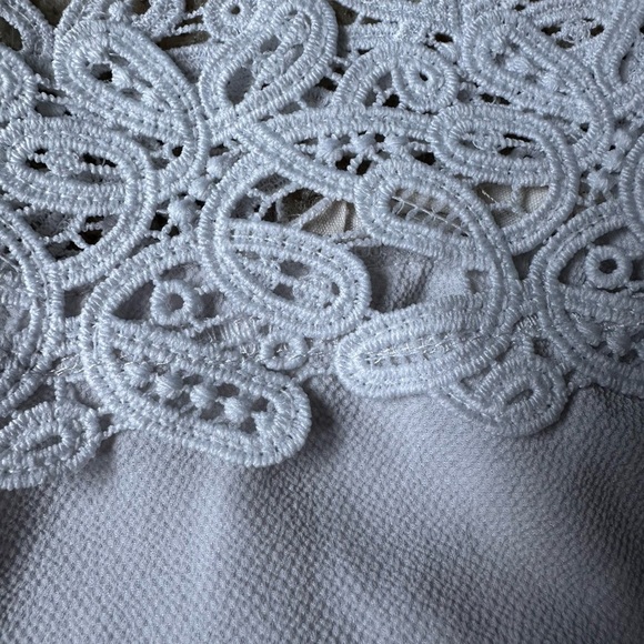 White Off-Shoulder Boho Lace Blouse – Vine & Love - Picture 5 of 5